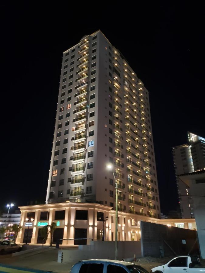Monoambiente De Lujo En Place Lafayette - Ganadores Del Premio Award 2025 Punta del Este Kültér fotó
