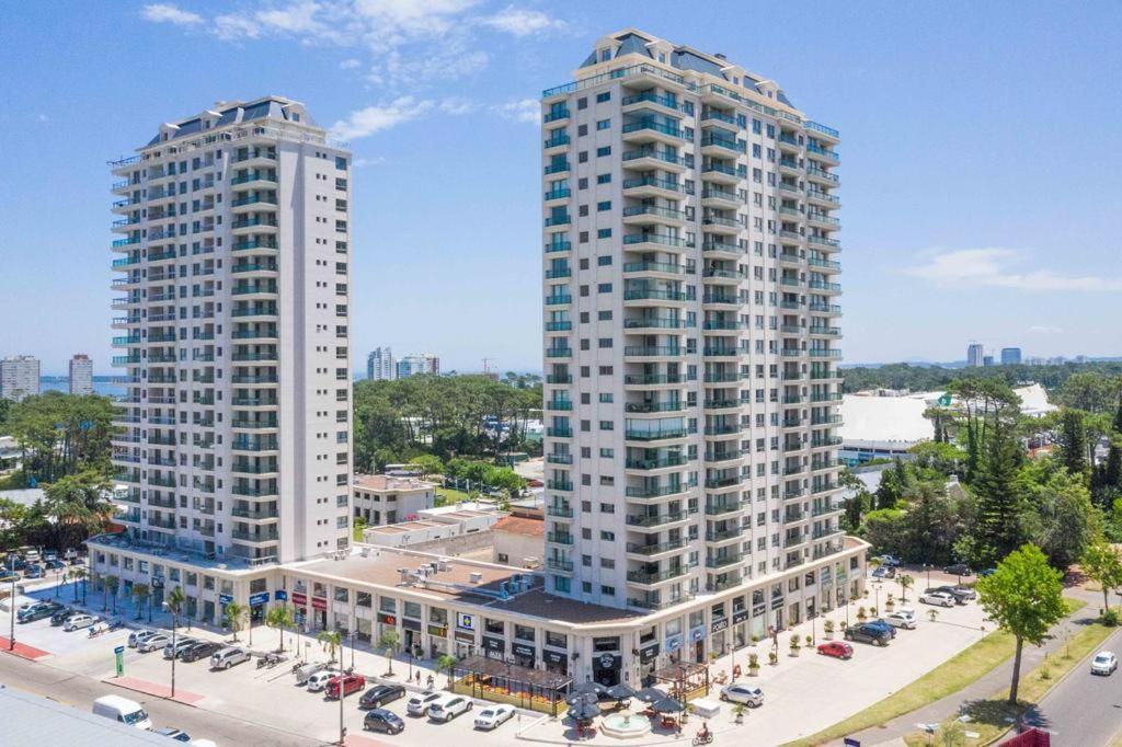 Monoambiente De Lujo En Place Lafayette - Ganadores Del Premio Award 2025 Punta del Este Kültér fotó