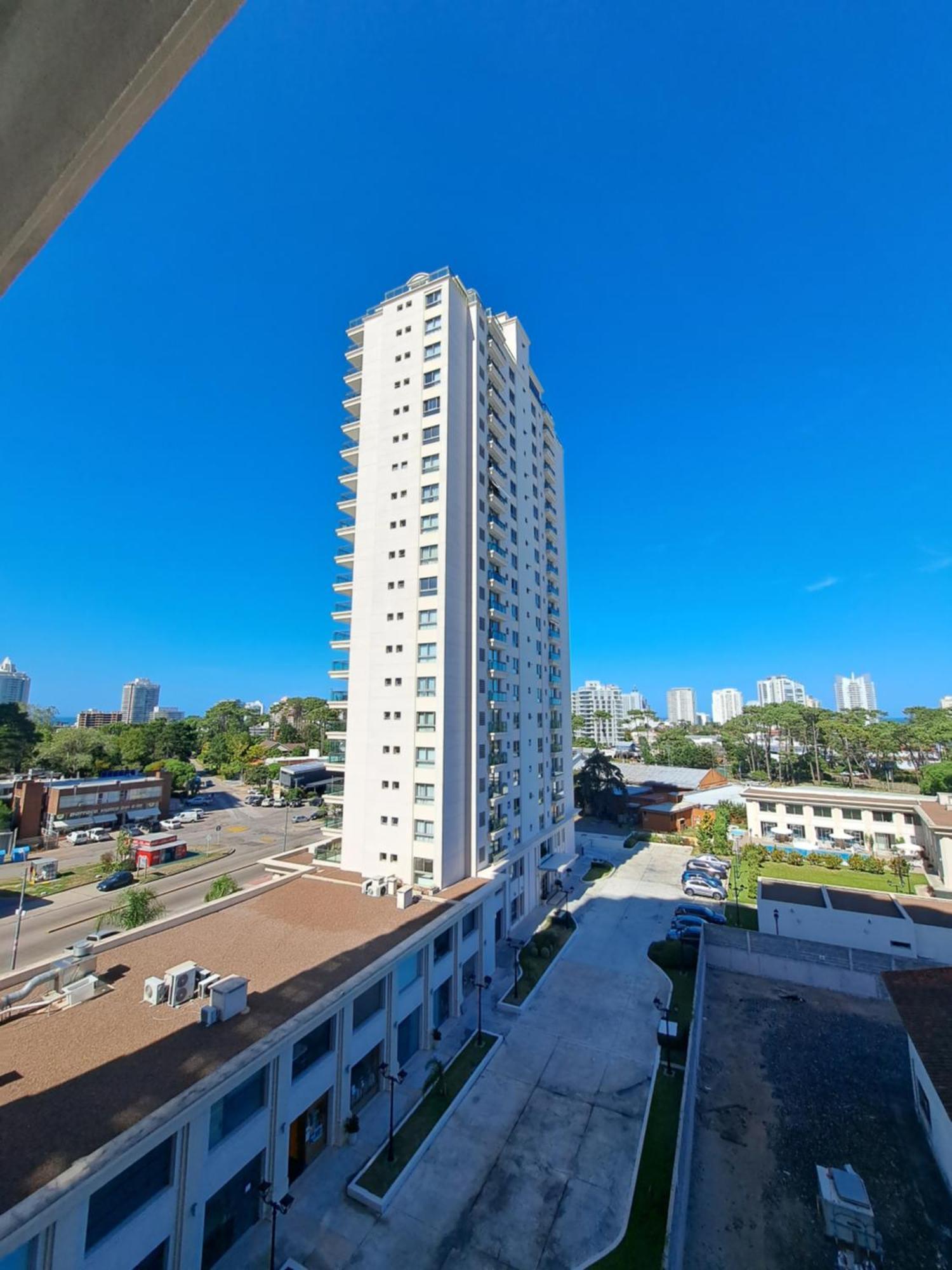 Monoambiente De Lujo En Place Lafayette - Ganadores Del Premio Award 2025 Punta del Este Kültér fotó